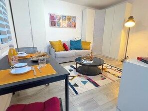 Dining - Studio Rennequin (Paris)