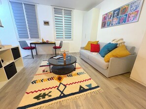 TV - Studio Rennequin (Paris)