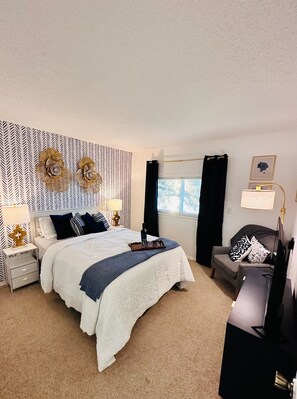 3 bedrooms, iron/ironing board, travel crib, free WiFi