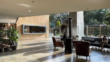 Habitación, 1 habitación, con acceso para personas discapacitadas, para fumadores | Lobby