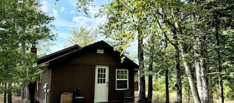 SandRiver Cabin
Relax on the mouth of the SandRiver with views of Lake Superior