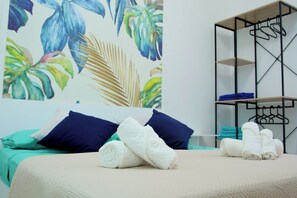 2 habitaciones, tabla de planchar con plancha, cuna de viaje y wifi 