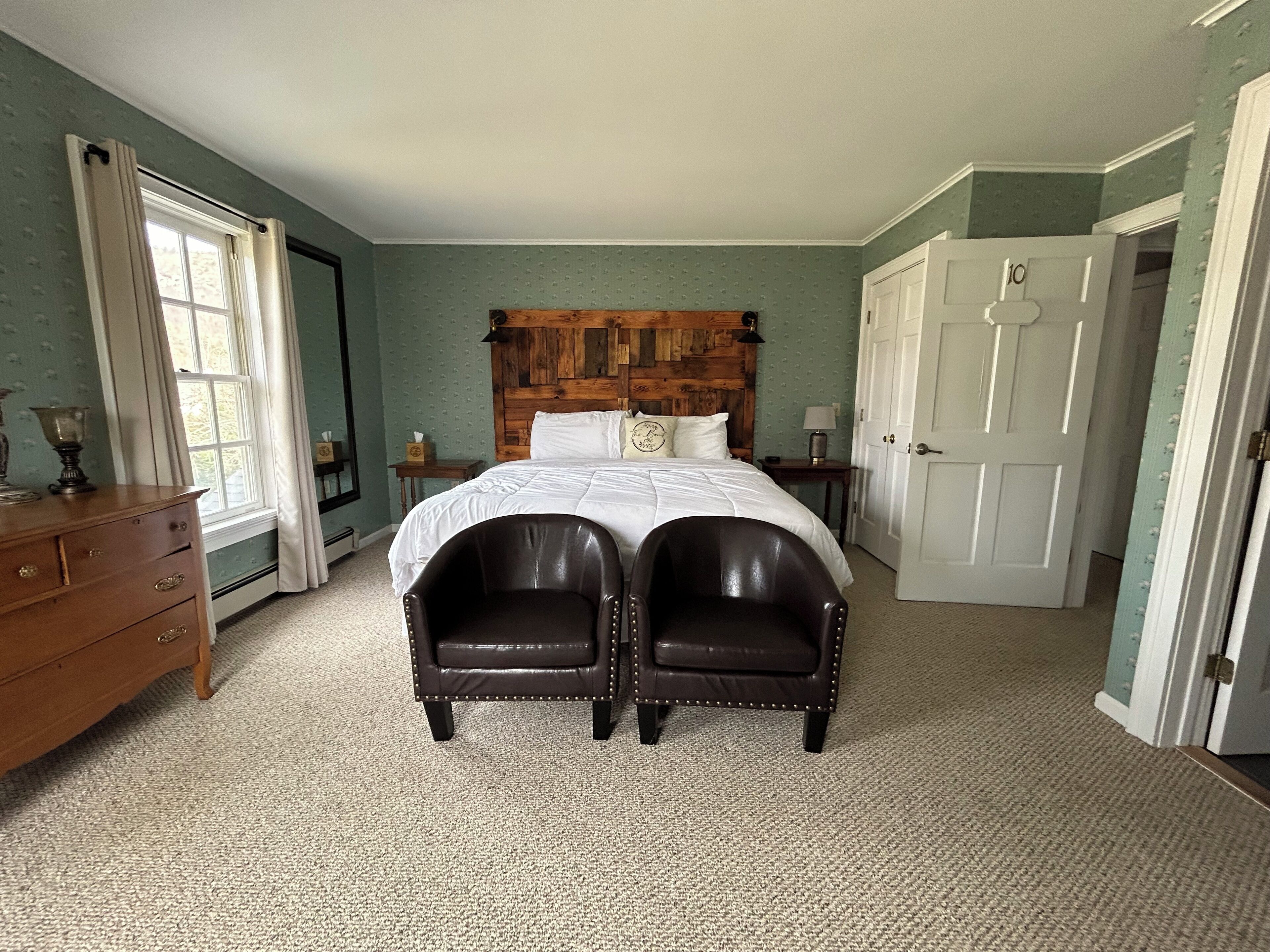 1 bedroom, iron/ironing board, free WiFi