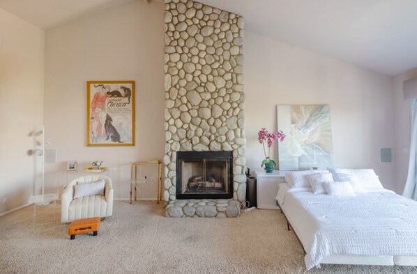 3 chambres, fer et planche à repasser, Wi-Fi, draps fournis