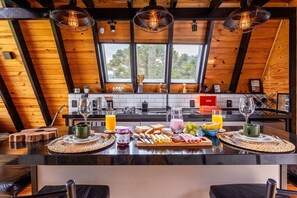 Cabin | Dining