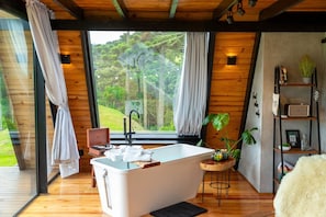Cabin | Bathroom