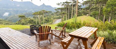 Cabin | Outdoor dining
