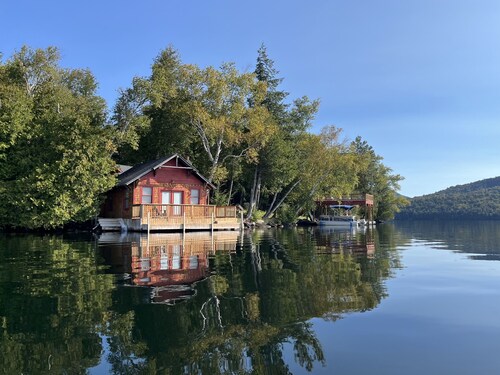 Private Lake Placid Island Oasis Retreat