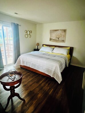 1 chambre, fer et planche à repasser, Wi-Fi, draps fournis