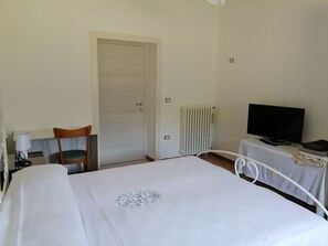 2 chambres, draps fournis