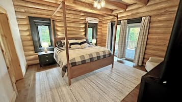 7 chambres, fer et planche à repasser, lit de bébé portatif