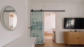 1 slaapkamer, een strijkplank/strijkijzer, gratis wifi, beddengoed