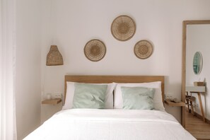 1 habitación, tabla de planchar con plancha, wifi gratis y ropa de cama
