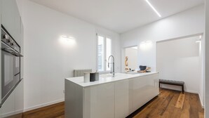 Deluxe Apartment, City View | Private kitchen | Electric kettle - Emilia Suite Academy (Modena)