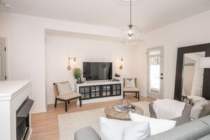 TV connectée, cheminée