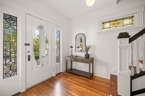 Interior - StayDrake | Oakley Cincinnati (Cincinnati)