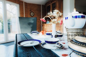 Dining - Holiday Home Warf in East Frisia – Peaceful, Comfortable and Well Located (Aurich)
