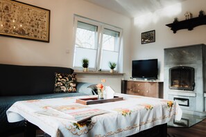 Smart TV, fireplace, stereo - Holiday Home Warf in East Frisia – Peaceful, Comfortable and Well Located (Aurich)