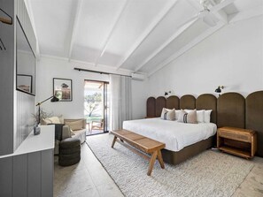 17 chambres, fer et planche à repasser, Wi-Fi, draps fournis