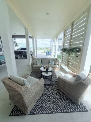 Terrace/patio - Charming Coastal Cottage with Community Pool  (Rockport)