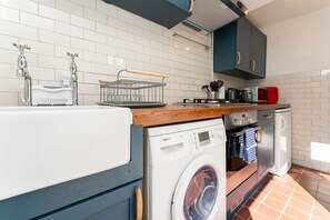 House - Host Stay The Navy at Frederick Gardens (Brighton)