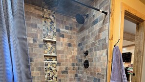 Shower, hair dryer, towels, soap - Nantahala Nookie Nook: A playful retreat w/stunning long-range mt sunset views (Franklin)