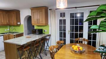 House | Dining