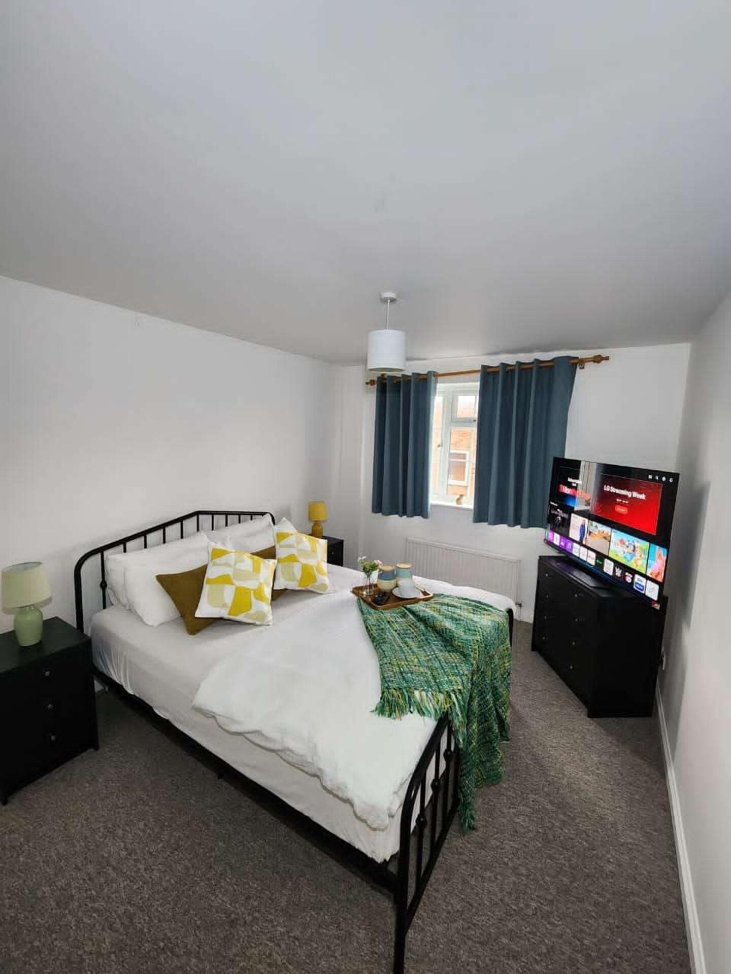 House | 4 bedrooms, iron/ironing board, free WiFi, bed sheets
