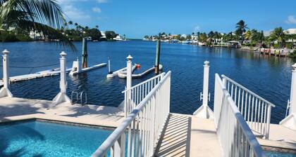 Palm Tree Cove Resort