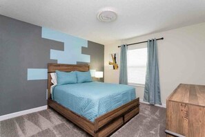 4 عدّة غرف نوم وواي فاي وملاءات أسرّة