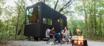 Postcard Cabins Lake Hartwell, Outdoor Collection by Marriott Bonvoy
