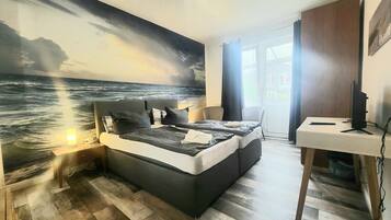 Desk, soundproofing, free WiFi