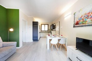 Living area - Brand new apartment with lake view with balcony surrounded by nature equipped with all comforts for a wonderful holiday on Lake Como, the most beautiful lake in the world. (Argegno)