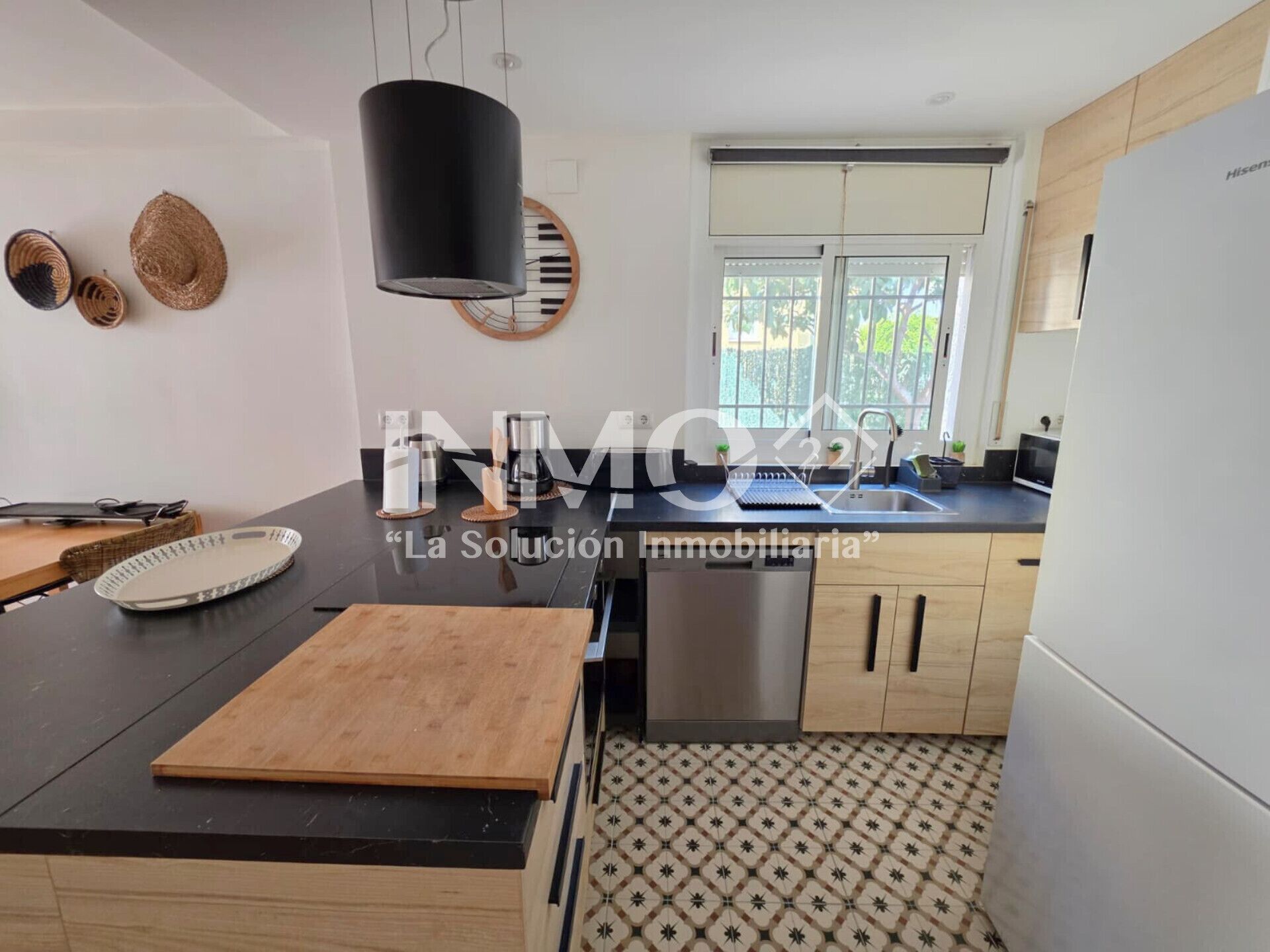 Fridge, microwave, dishwasher, coffee/tea maker