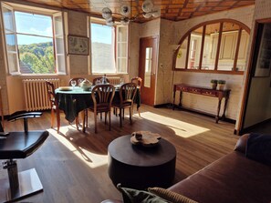 تناول الطعام