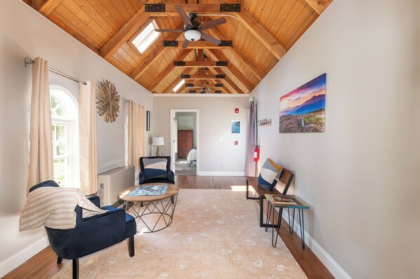 Garden Villa | 客廳 | 電視