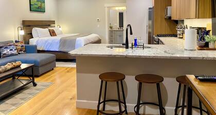 Center of Grand Lake- A Cozy Lakeside Suite- 7 Mins to RMNP