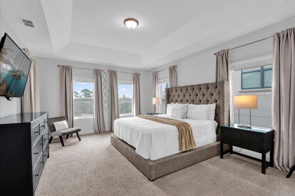 5 chambres, lit parapluie, Wi-Fi, draps fournis