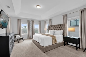 5 chambres, lit parapluie, Wi-Fi, draps fournis