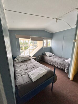 Standard Twin Room, City View