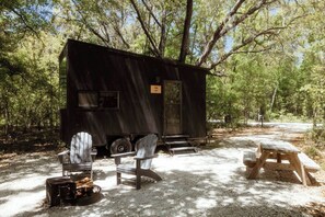 Exterior - Postcard Cabins Brazos Valley, Outdoor Collection by Marriott Bonvoy (Navasota)