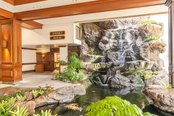 Spa - Waikiki Banyan w/Ocean Views | Free Parking | Block from Beach (Honolulu)