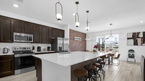 Unclassified image, 3 of 44, button - 9 Bedrooms / 8 Bathrooms / Veranda Palms (2596SD) (Kissimmee)