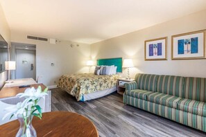 1 chambre, bureau, fer et planche à repasser, Wi-Fi gratuit
