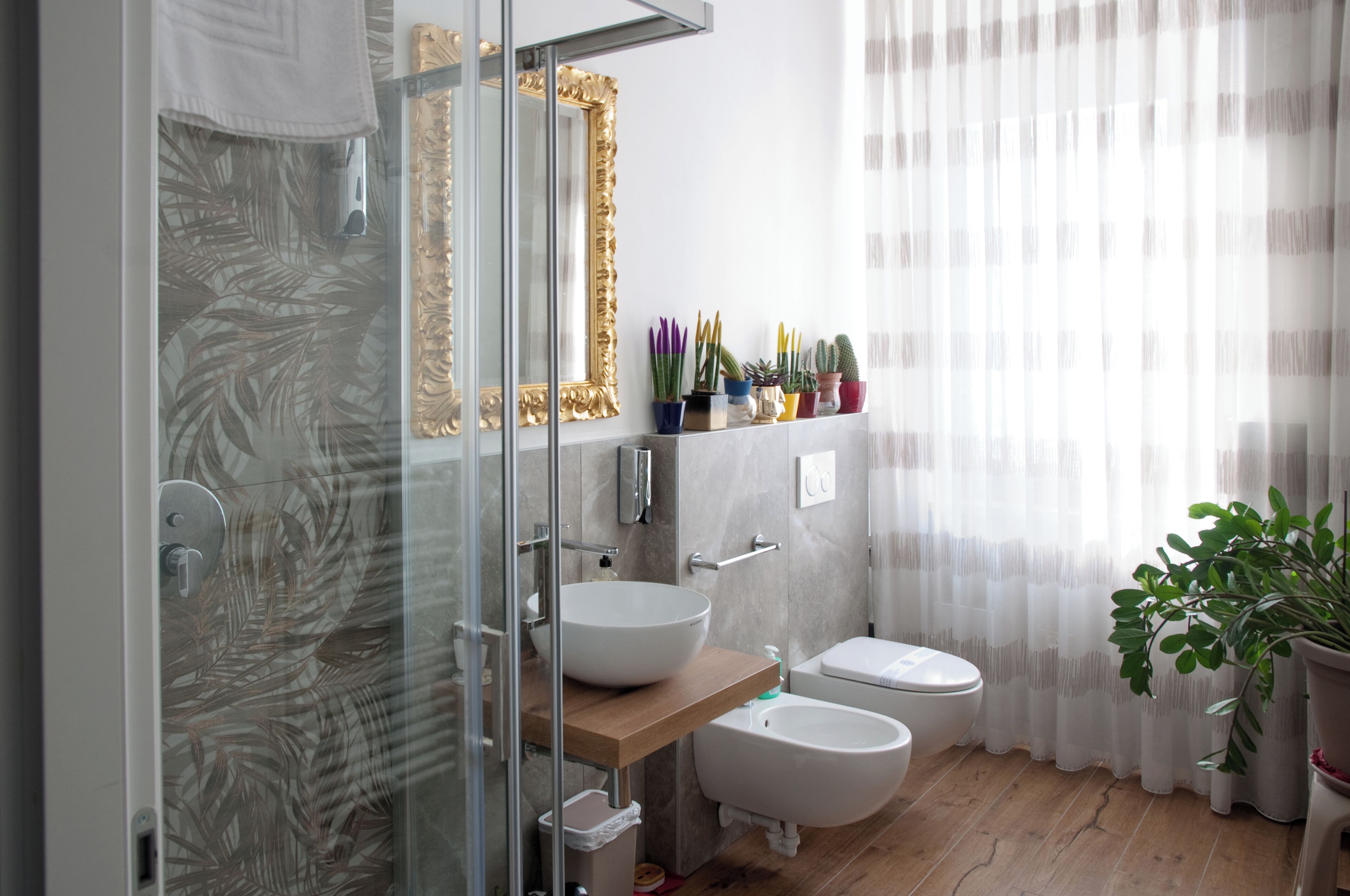 Dusche, Haartrockner, Bidet, Handtücher