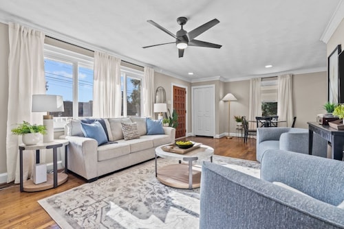 Relaxing 3BR River Stay • 8 Mins to Casino!