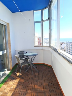 Apartment | 1 bedroom - T1 Torre Azul 10 A C Vista Mar e Praia (Loulé)