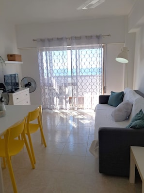 Apartment | 1 bedroom - T1 Torre Azul 10 A C Vista Mar e Praia (Loulé)