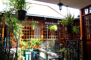 Front of property - Apart Hotel Loma Chica Quito (Quito)