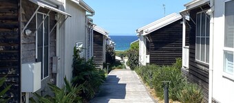 Coastal Breeze at Caves Beach Villas